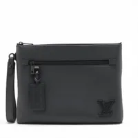 ヴィトン LVアエログラム ポシェット IPAD M69837 ブラック RFID反応あり