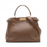 フェンディ ピーカブーレギュラー レザー 2WAYハンドバッグ ブラウン フェンディ ピーカブーレギュラー レザー 2WAYハンドバッグ ブラウン