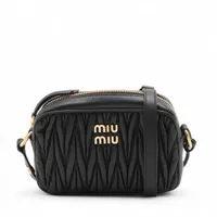 ミュウミュウ マテラッセ レザー ショルダーバッグ ブラック A4176169