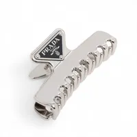 美品⭐️プラダ カチューシャ シルバー プラダ トライアングル カチューシャ メタル×ラインストーン シルバー