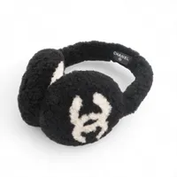 シャネル ココマーク イヤーマフ ファー ブラック×ホワイト A4207885