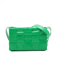 ボッテガヴェネタ マキシイントレチャート カセット レザー ショルダー