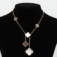 マジック アルハンブラ オニキス シェル ネックレス ヴァンクリーフ&アーペル マジックアルハンブラ 6P シェル オニキス