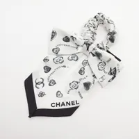 シャネル ロゴ 22C シュシュ シルク ブラック×アイボリー A2867674