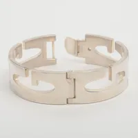 グッチ GGロゴ 9000L バングル 925 82.5g シルバー A4223419｜中古