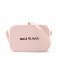 バレンシアガ エブリデイ カメラバッグ レザー ショルダーバッグ