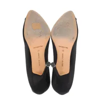 マノロブラニク ハンギシ サテン×レザー パンプス 36 レディース