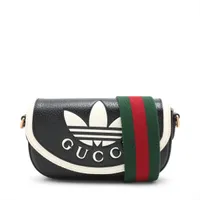 グッチ×アディダス ロゴ ヘアクリップ GP×レジン ゴールド×ホワイト