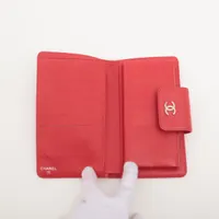 シャネル アイコンライン ラムスキン ロングウォレット レッド