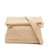 ボッテガヴェネタ イントレチャート ラージ コブル レザー ショルダー