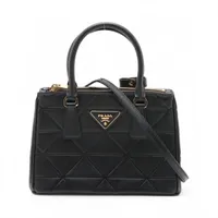 プラダ サフィアーノラクス レザー 2WAYハンドバッグ ブラック 1BA896