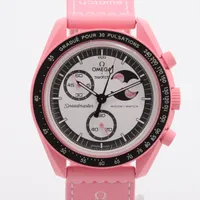 オメガ×スウォッチ スピードマスター ミッション トゥ ザ ピンク
