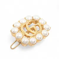 新品 GUCCIパール ダブルG ヘアピン ヘアクリップ 新品 GUCCIパール ダブルG ヘアピン ヘアクリップ グッチ ダブルG ヘア