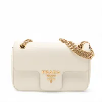 プラダ サフィアーノ レザー チェーンショルダーバッグ ピンクベージュ