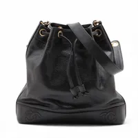 シャネル トリプルココ キャビアスキン チェーンショルダーバッグ 巾着 ブラック ゴールド金具