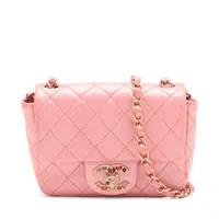 CHANELマトラッセ シングルチェーンバッグ A4305162.JPG