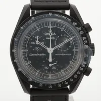 オメガ×スウォッチ スピードマスター ミッション トゥ ザ ムーンフェイズ ニュームーン スヌーピー SO33B700 CE CE×ナイロン QZ ブラック文字盤