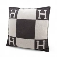 エルメス アヴァロン クッション ウール×カシミヤ エクリュ×グリ