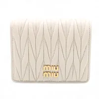 ミュウミュウ マテラッセ 5MV204 レザー コンパクトウォレット ホワイト