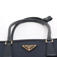 プラダ テスート ナイロンxレザー 2WAYショルダーバッグ ネイビー
