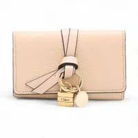 クロエ アルファベット レザー キーケース ピンク