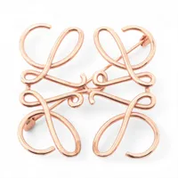 ロエベ アナグラム ブローチ GP ピンクゴールド