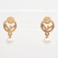 フェンディ エフイズフェンディ ピアス(両耳用) GP×フェイクパール ゴールド