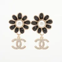 シャネル ココマーク フラワー A22K ピアス(両耳用) GP×ラインストーン×フェイクパール ゴールド