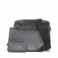 ヴィトン モノグラムエクリプス トリオメッセンジャー M69443 ブラック RFID反応あり