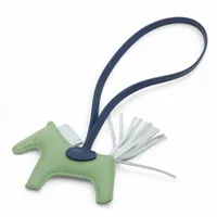 エルメス ロデオチャームPM U:2022年 チャーム アニョーミロ グリーン ヴェールクリケット×ブルーマルテ×ブルーブリュム