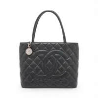 シャネル 復刻 キャビアスキン トートバッグ ブラック シルバー金具 7番台