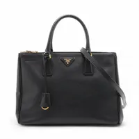 プラダ サフィアーノ レザー 2WAYハンドバッグ ブラック