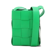 ボッテガヴェネタ マキシイントレチャート カセット レザー ショルダーバッグ グリーン