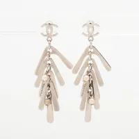 シャネル ココマーク 06P ピアス(両耳用) GP×フェイクパール シルバー