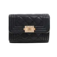 シャネル ボーイシャネル キャビアスキン コンパクトウォレット ブラック ゴールド金具 28番台