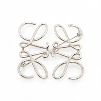 ロエベ アナグラム ブローチ メタル シルバー