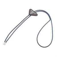 プラダ 2IC129 トライアングル ループタイ メタル×レザー ブラック×ブルー