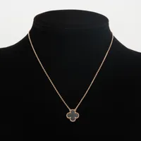 ヴァンクリーフ&アーペル ヴィンテージアルハンブラ オニキス