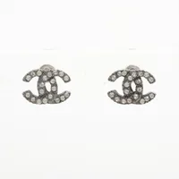 シャネル ココマーク 00A ピアス(両耳用) GP×ラインストーン シルバー
