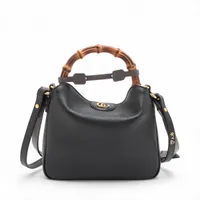 グッチ バンブー ダイアナ スモール レザー 2WAYハンドバッグ ブラック 746251