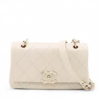 シャネル ミニマトラッセ レザー チェーンショルダーバッグ ホワイト ゴールド金具 30番台 AS2318