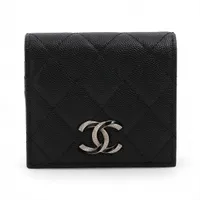 シャネル マトラッセ キャビアスキン コンパクトウォレット ブラック ゴールド金具 ランダムシリアル