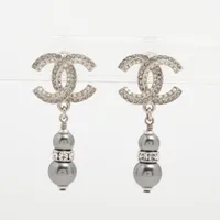シャネル ココマーク A18A ピアス(両耳用) GP×ラインストーン シルバー