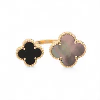 ヴァンクリーフ&アーペル マジックアルハンブラ オニキス イヤリング