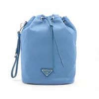 プラダ ヴェラ 1NS369 ナイロン×レザー ポーチ ブルー