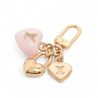 ヴィトン M01554 マイクロチャームLVハート AK2245 チャーム GP×レジン ゴールド×ピンク