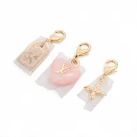 ヴィトン バッグチャーム LVチャーム AK1295 チャーム GP×レジン ゴールド×ピンク M03002 3点セット