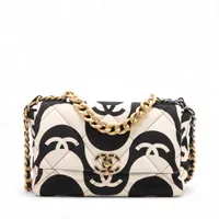 シャネル シャネル19 ラージ ナイロン チェーンショルダーバッグ ココマーク ベージュxブラック ゴールド×シルバー金具 31番台 AS1161