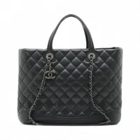 CHANEL ノベルティ　チェーンバッグ ラムスキン本革 大好評 美品 CHANEL シャネル マトラッセ トートバッグ ラムスキン