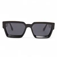正規未 レア レイバン ウェリントン ロゴ キャットアイ サングラス黒 付属有 Ray-Ban - 正規未 レア レイバン ウェリントン ロゴ キャットアイ